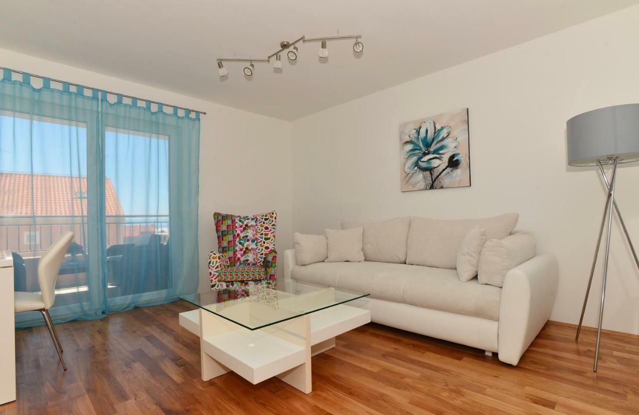 Apartman Dominik Makarska Exterior foto