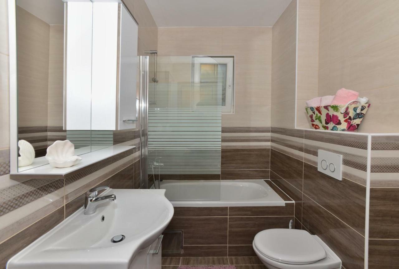 Apartman Dominik Makarska Exterior foto