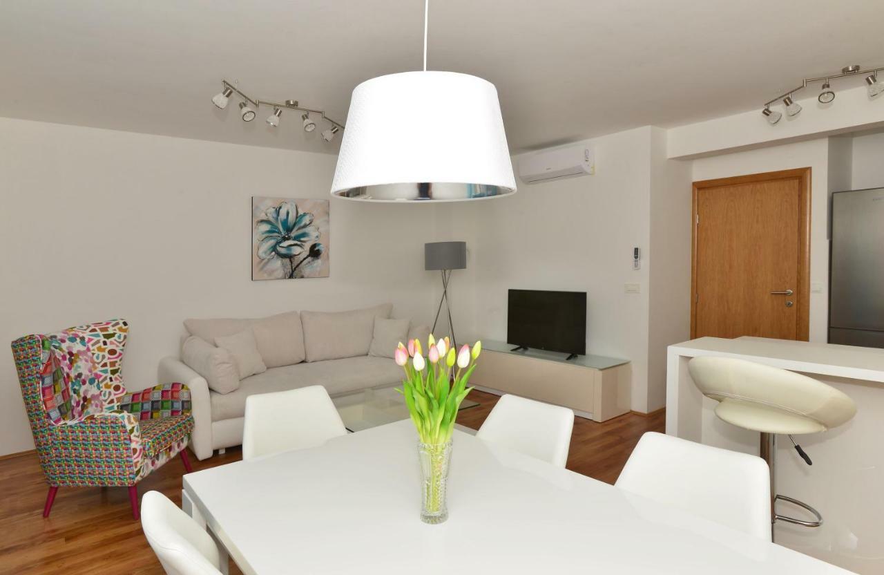 Apartman Dominik Makarska Exterior foto
